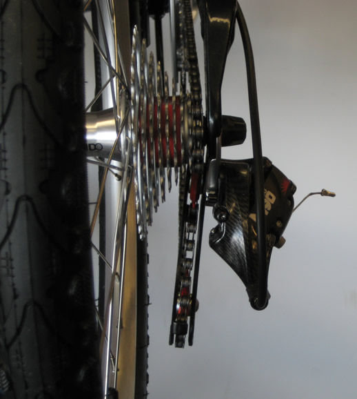 behind-view-bent-derailleur-hanger.jpg